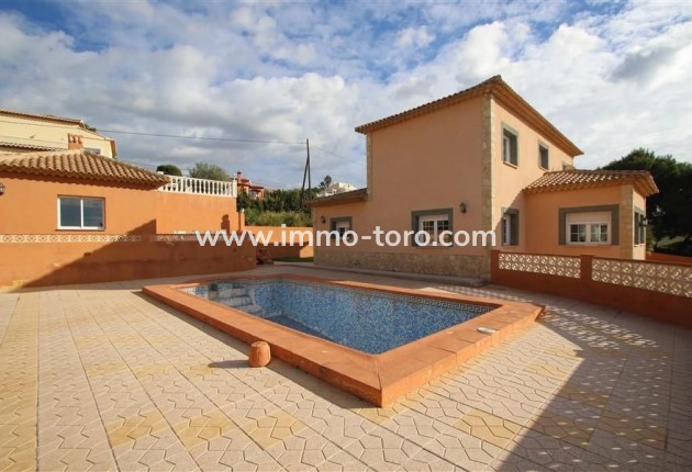 Herverkoop - Villa - Calpe - Playa De La Fossa