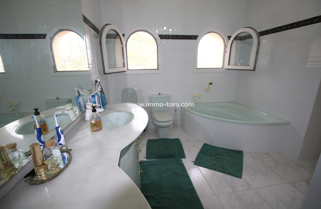 Resale - Villa - Calpe - La Canuta