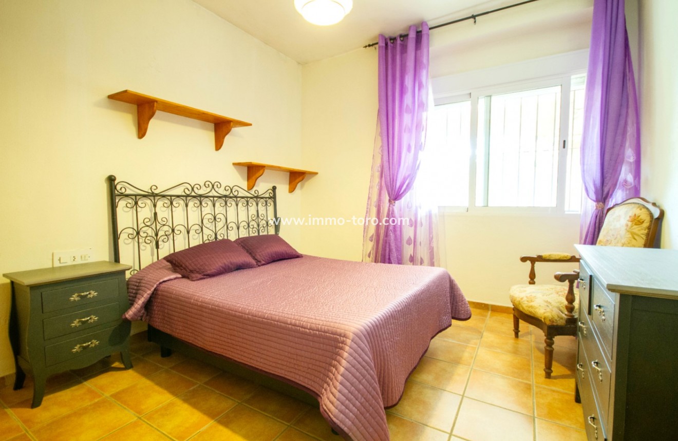 Venta - Finca / Casa de Campo - Parcent