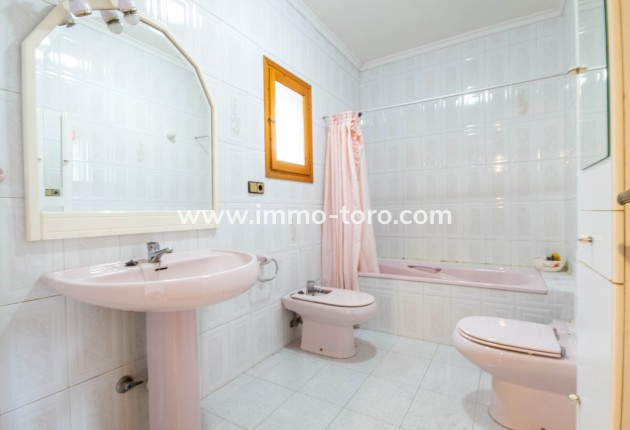 Venta - Finca / Casa de Campo - Parcent