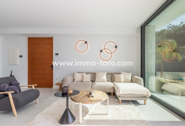 Venta - Villa / Chalet - Benissa - Urb. La Fustera