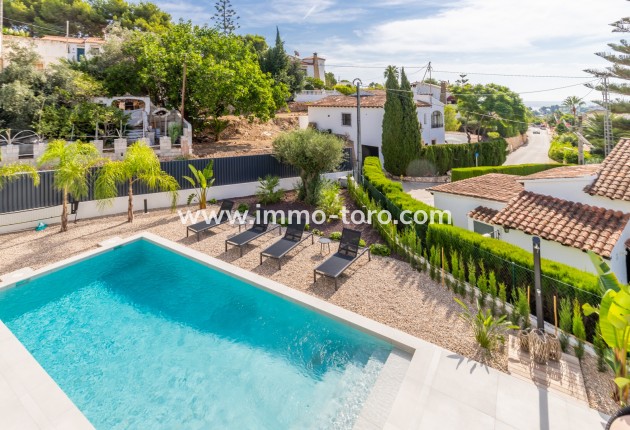 Venta - Villa / Chalet - Benissa - Urb. La Fustera