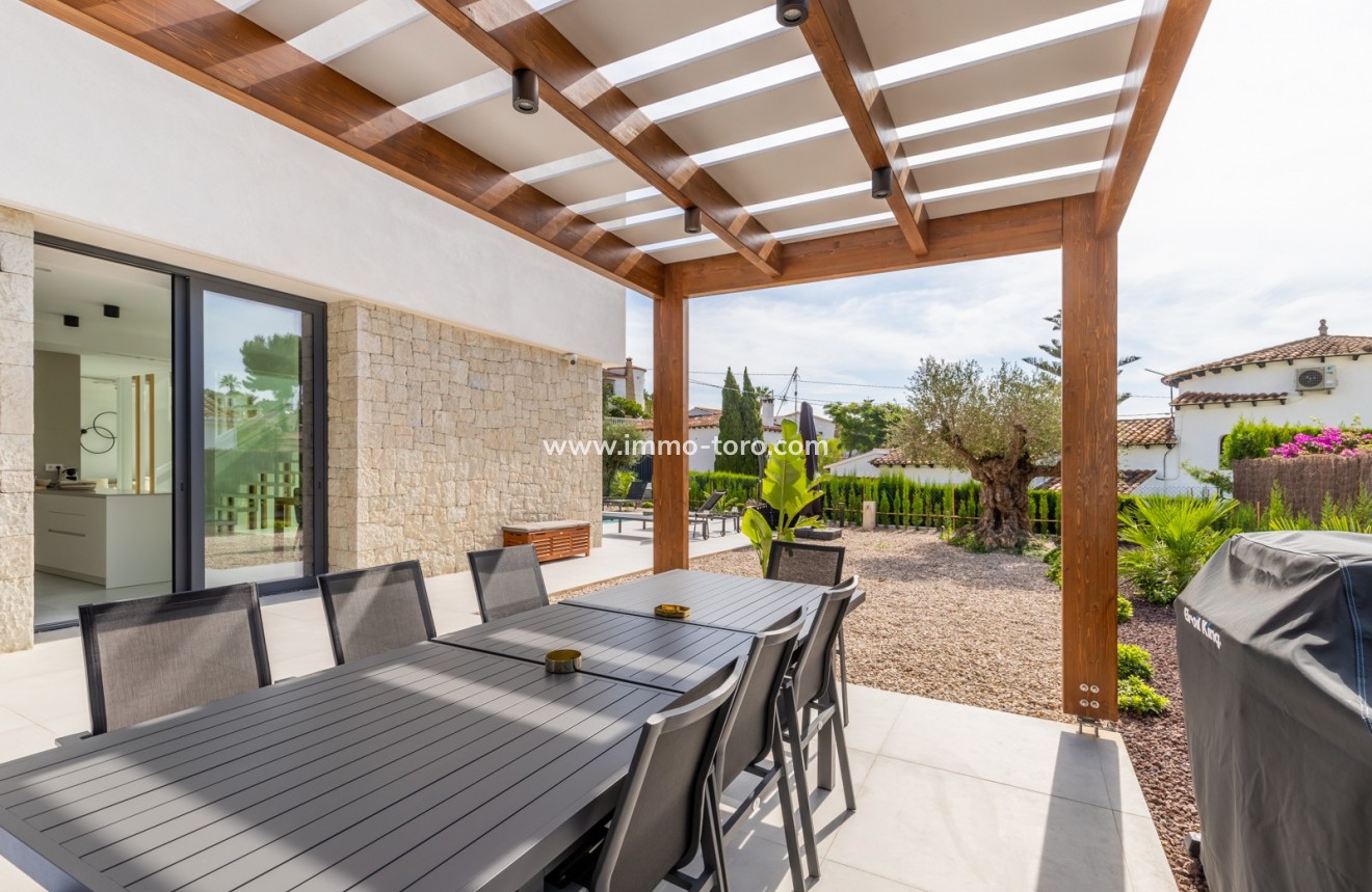 Venta - Villa / Chalet - Benissa - Urb. La Fustera