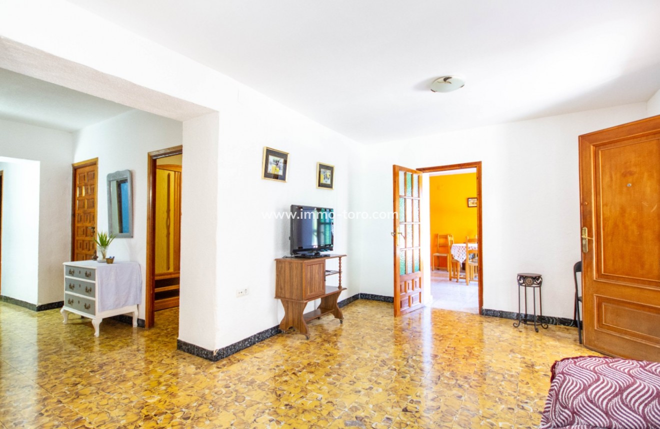 Herverkoop - Landgoed - Pedreguer