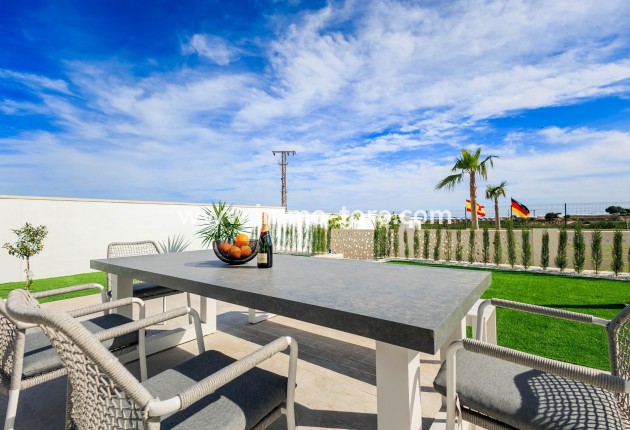 Nueva construcción  - Villa / Chalet - Pilar de la Horadada - Lo Romero Golf