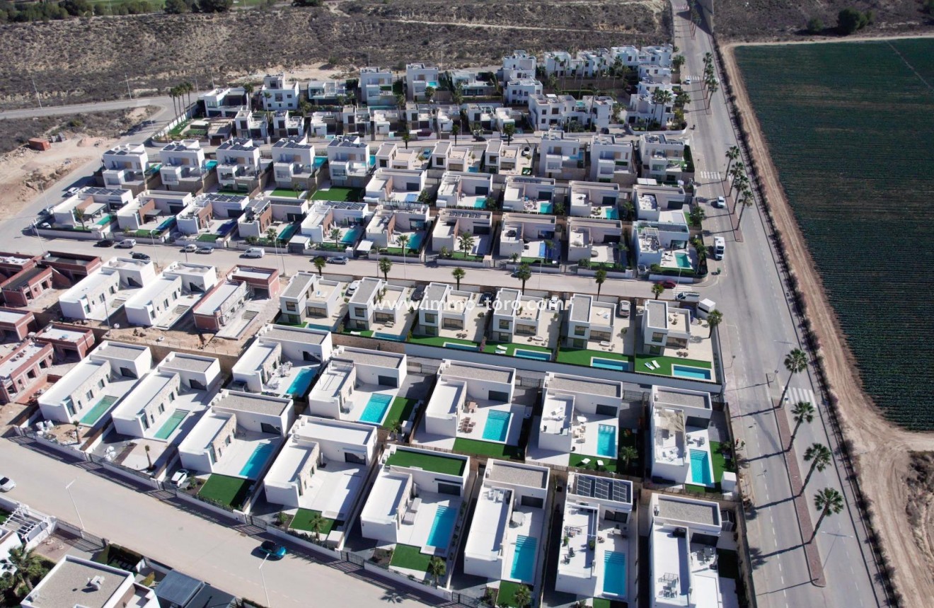 Nueva construcción  - Villa / Chalet - Algorfa - La finca golf