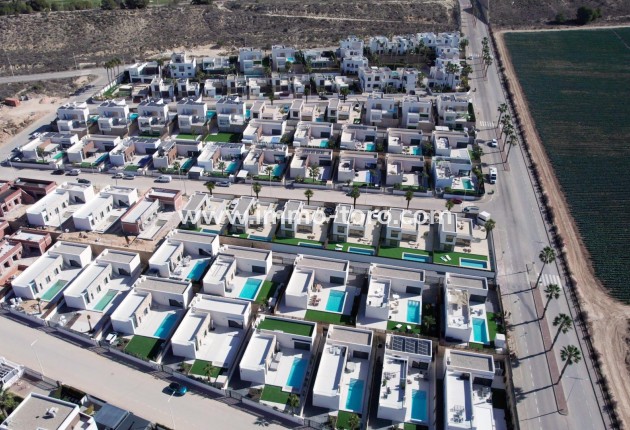 Nueva construcción  - Villa / Chalet - Algorfa - La finca golf