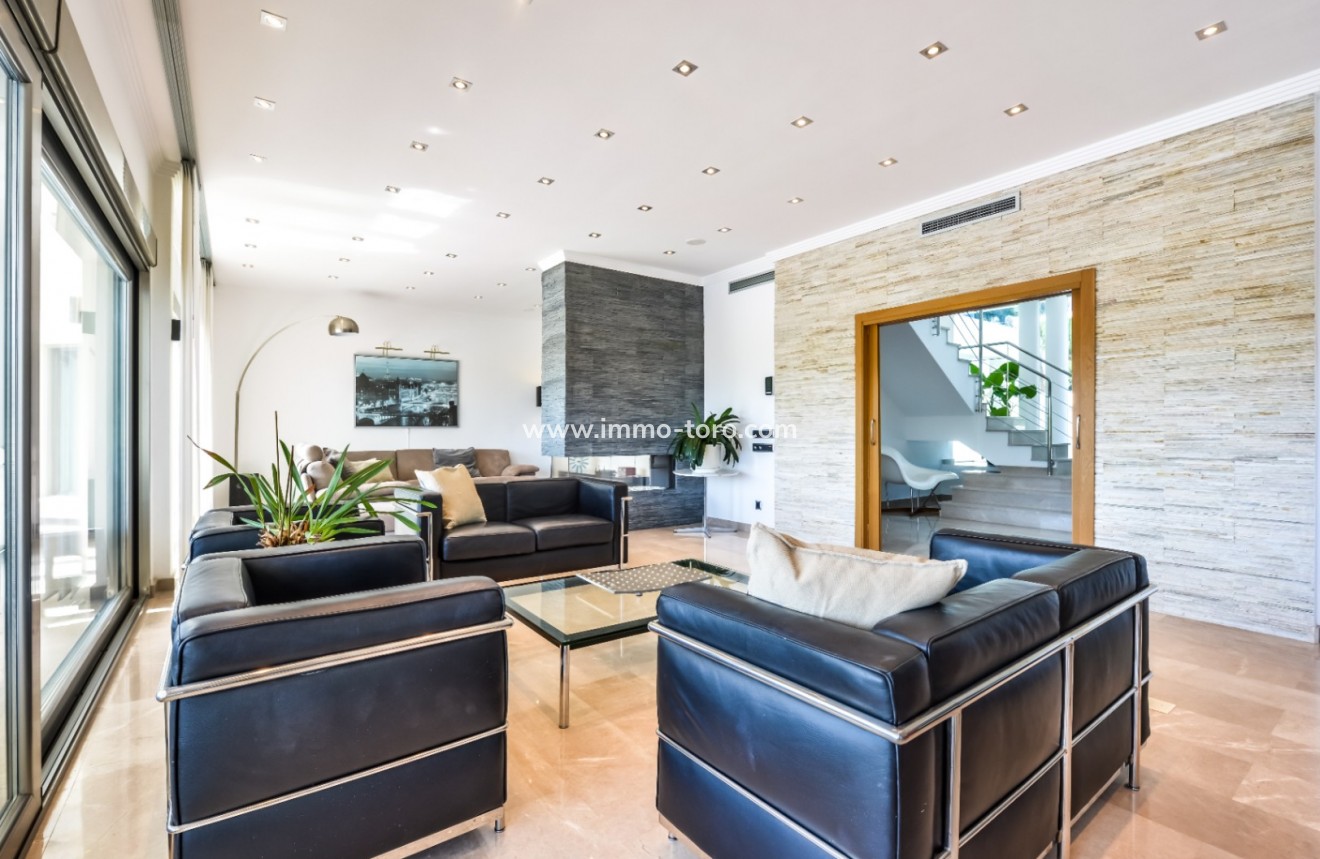 Resale - Villa - Benissa - La Fustera