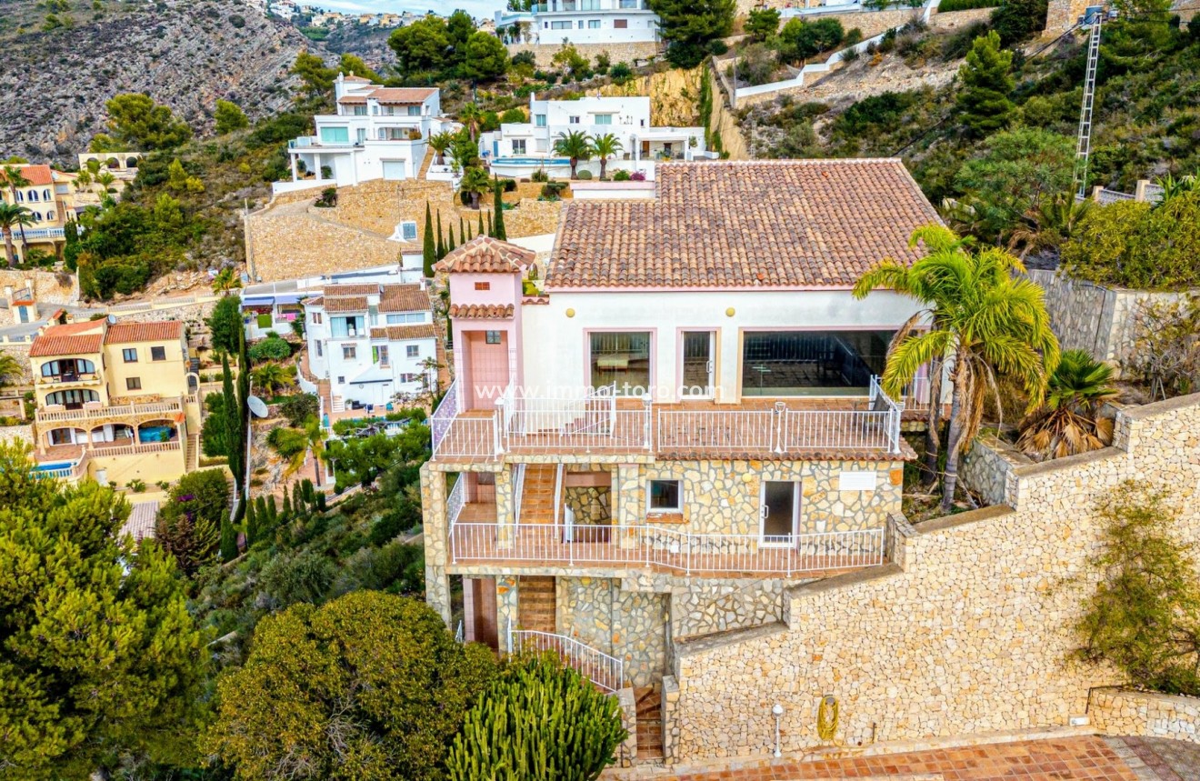 Resale - Villa - Moraira - Arnella