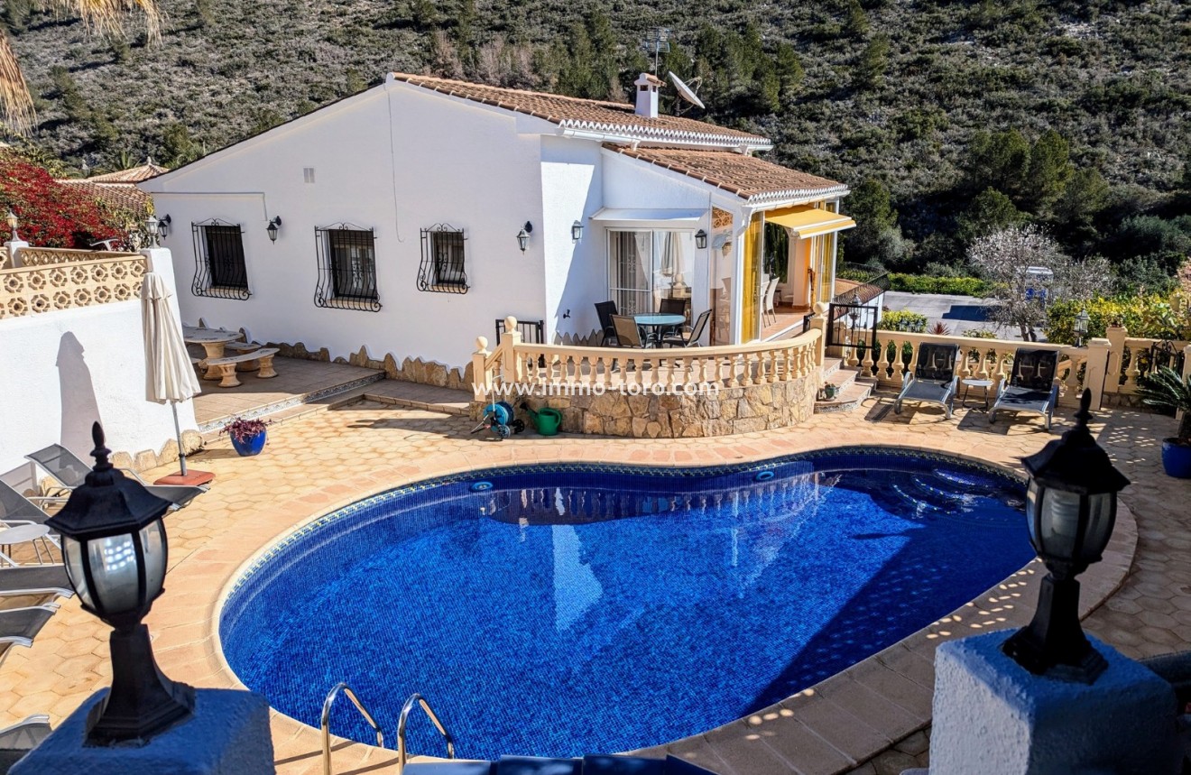 Venta - Villa / Chalet - Benitachell