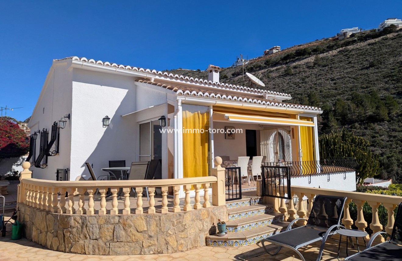 Venta - Villa / Chalet - Benitachell