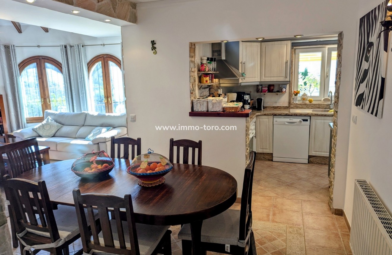 Venta - Villa / Chalet - Benitachell