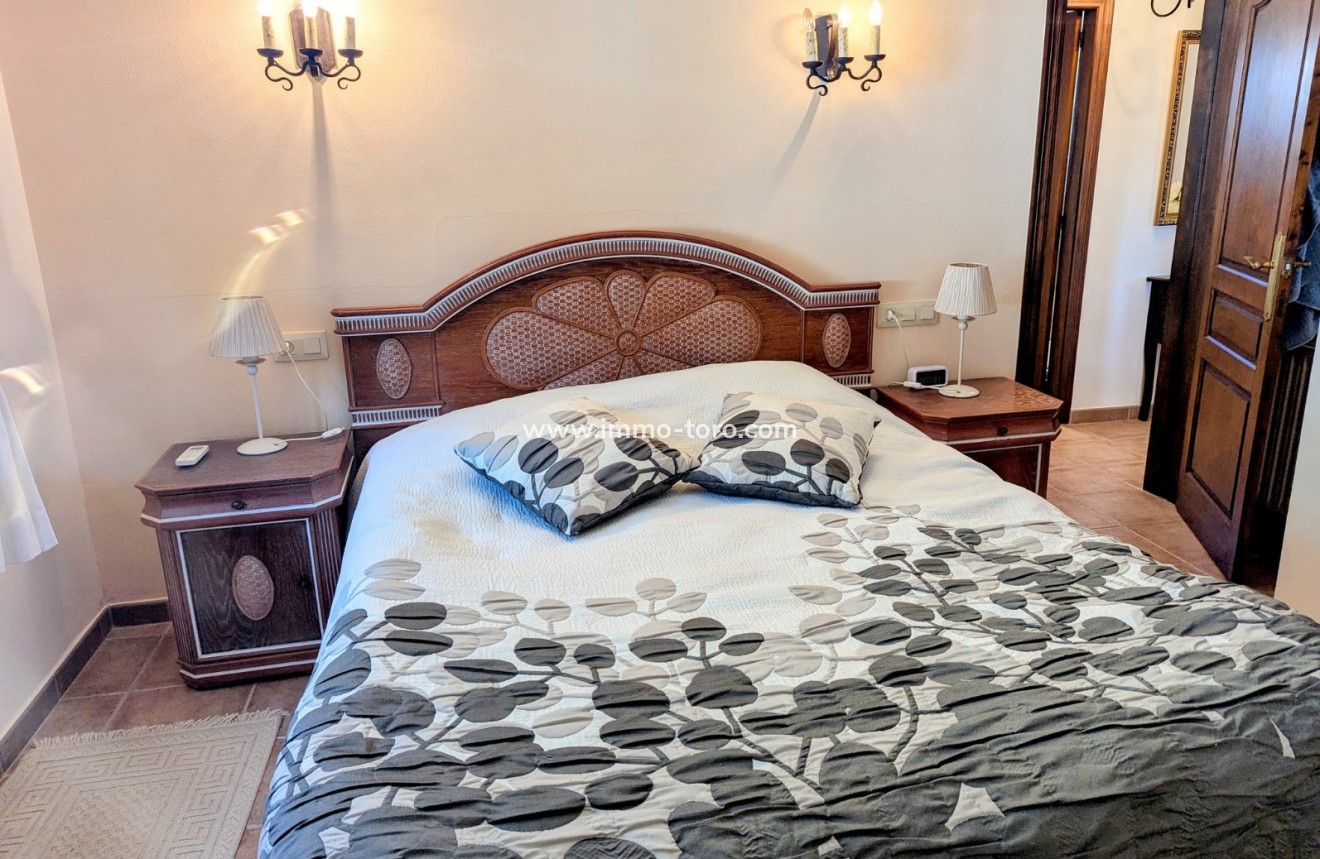 Venta - Villa / Chalet - Benitachell