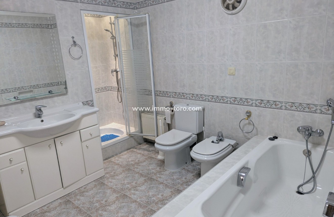 Venta - Villa / Chalet - Benitachell