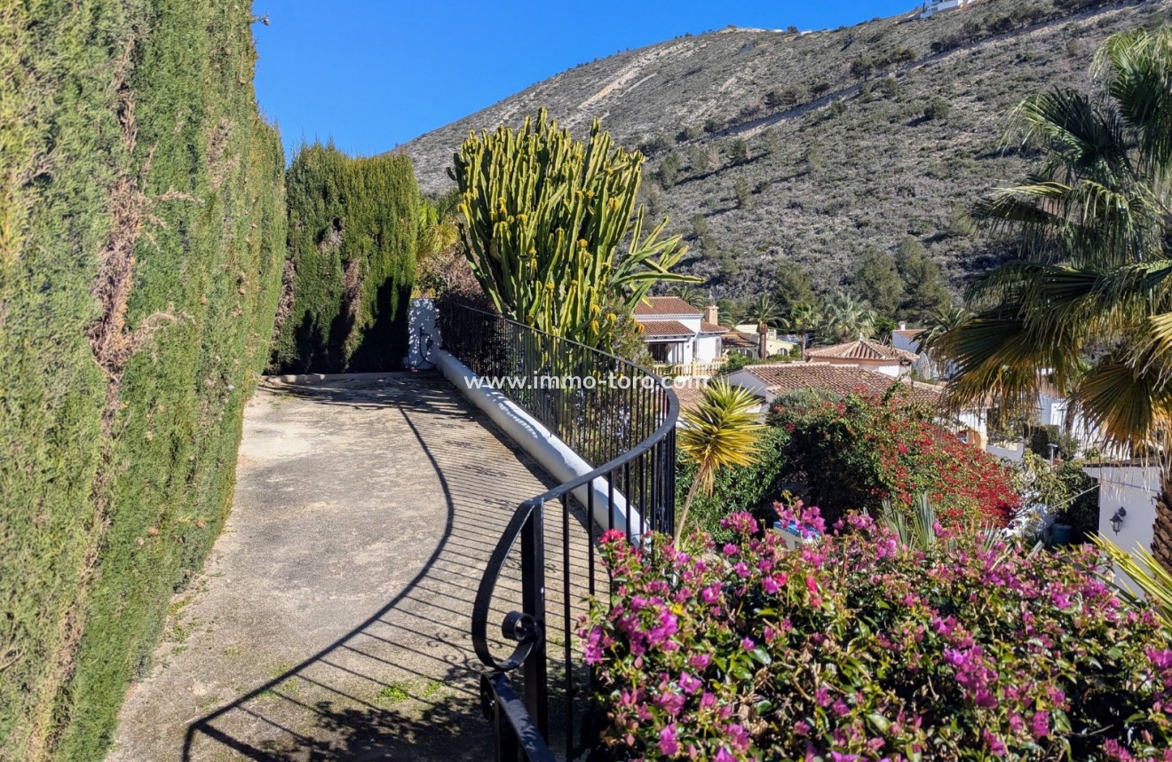 Venta - Villa / Chalet - Benitachell