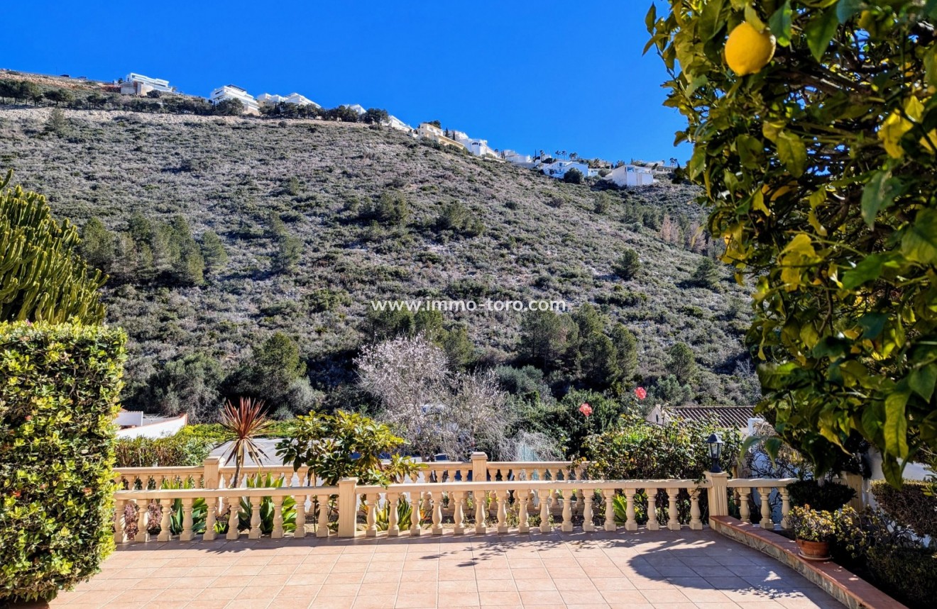 Venta - Villa / Chalet - Benitachell