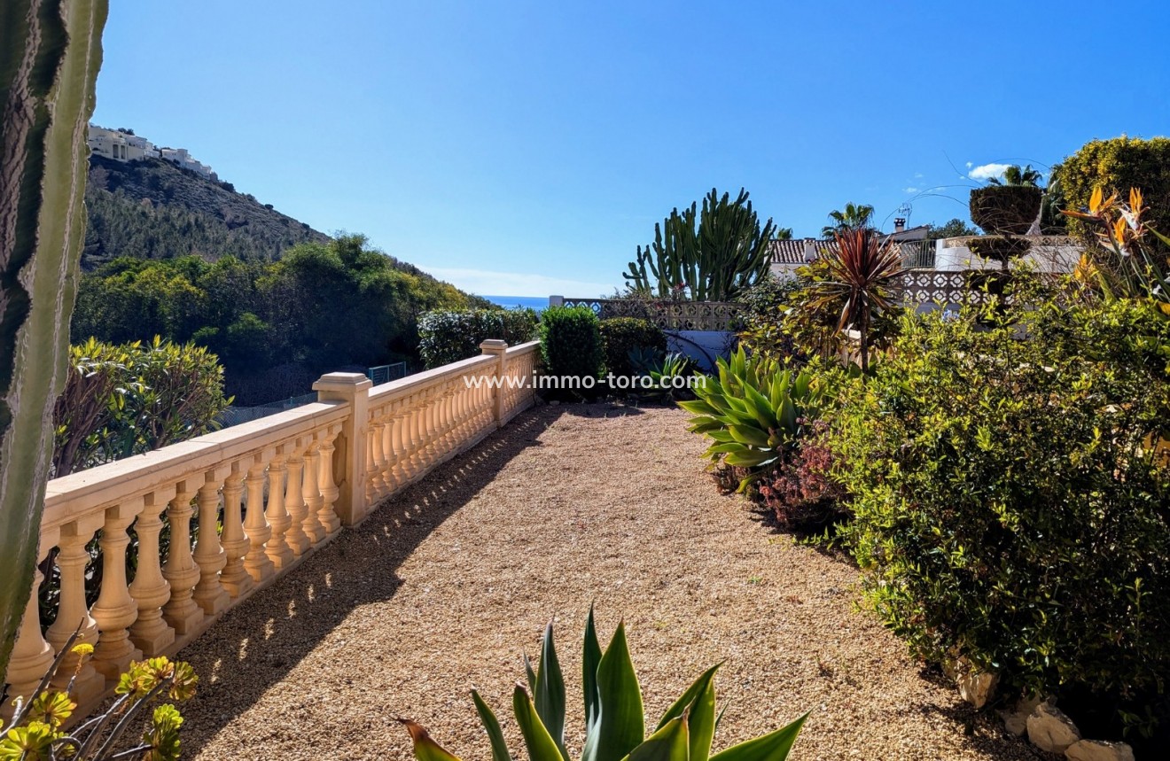 Venta - Villa / Chalet - Benitachell