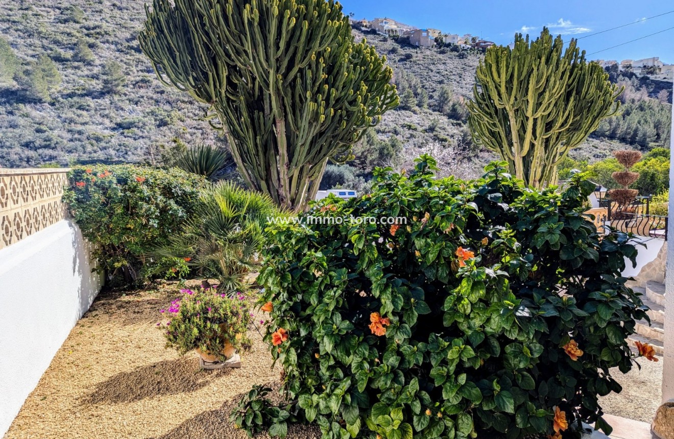 Venta - Villa / Chalet - Benitachell