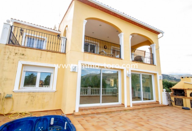 Resale - Villa - La Vall de Laguar