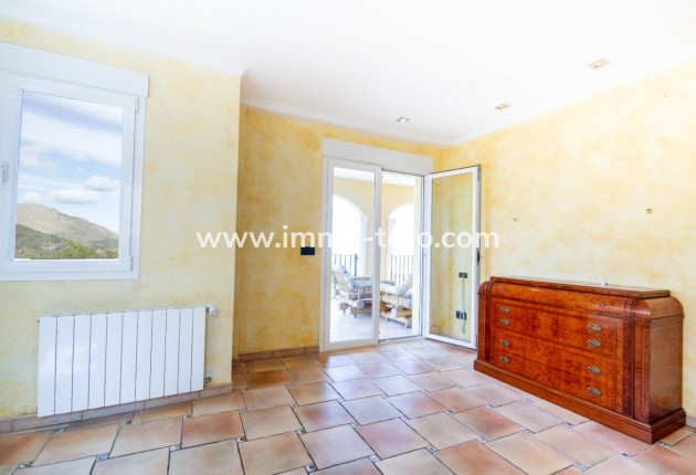 Resale - Villa - La Vall de Laguar