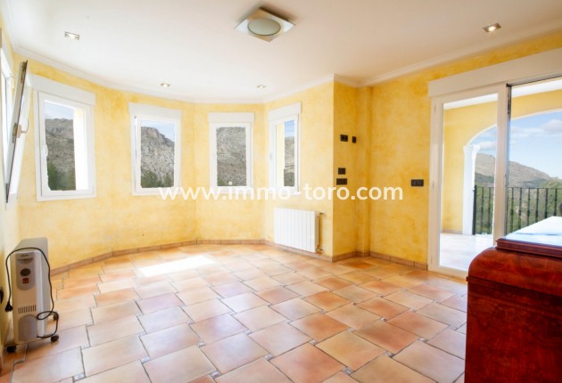 Resale - Villa - La Vall de Laguar