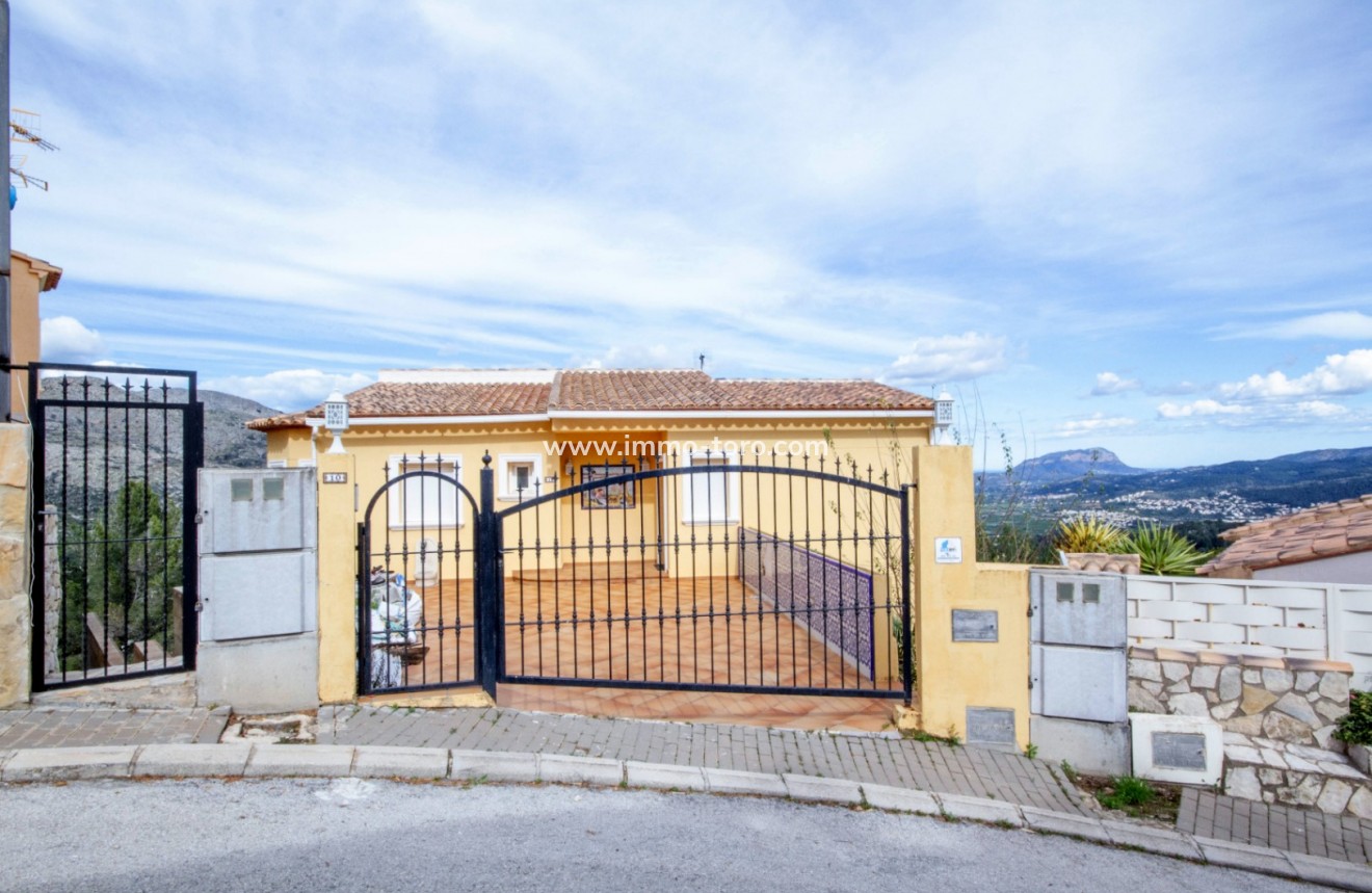 Resale - Villa - La Vall de Laguar