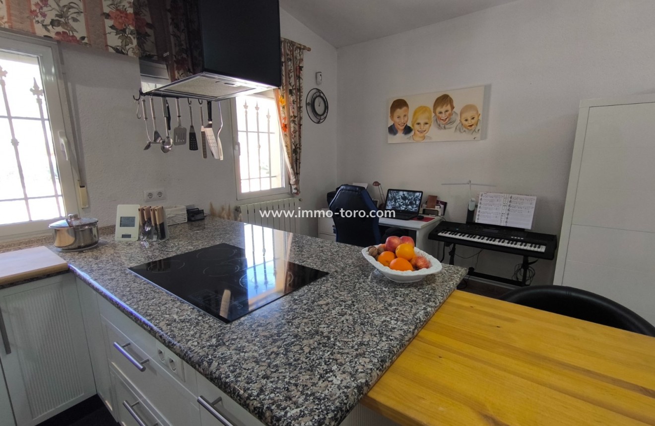 Resale - Villa - Sax - Salinas