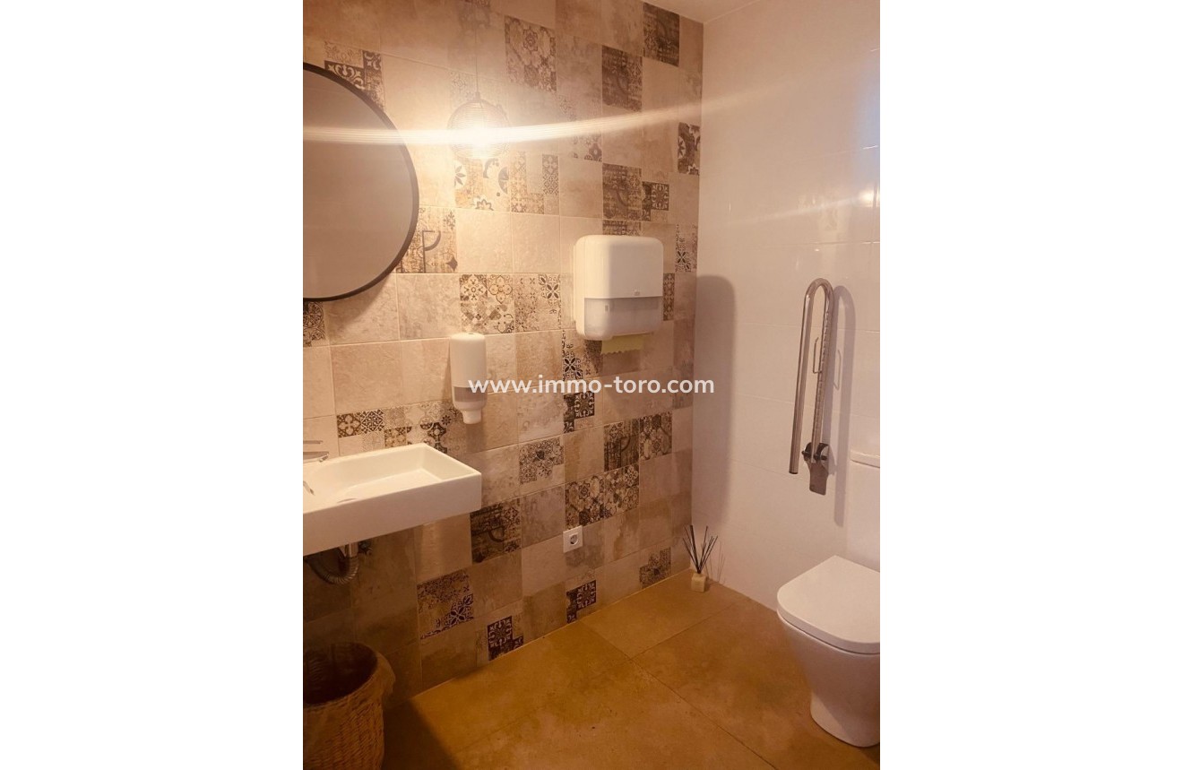 Herverkoop - Commercial - Moraira