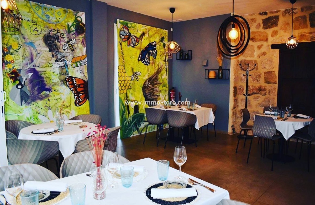 Herverkoop - Commercial - Moraira