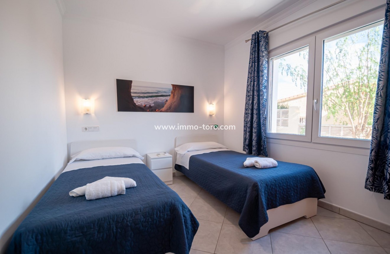 Resale - Villa - Calpe - Costeres