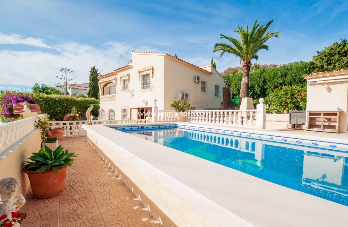 Resale - Villa - Calpe - Gran sol