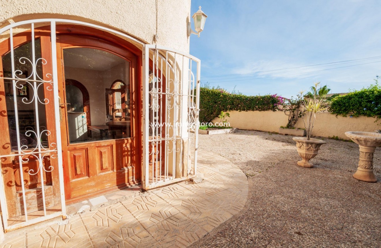 Resale - Villa - Calpe - Gran sol