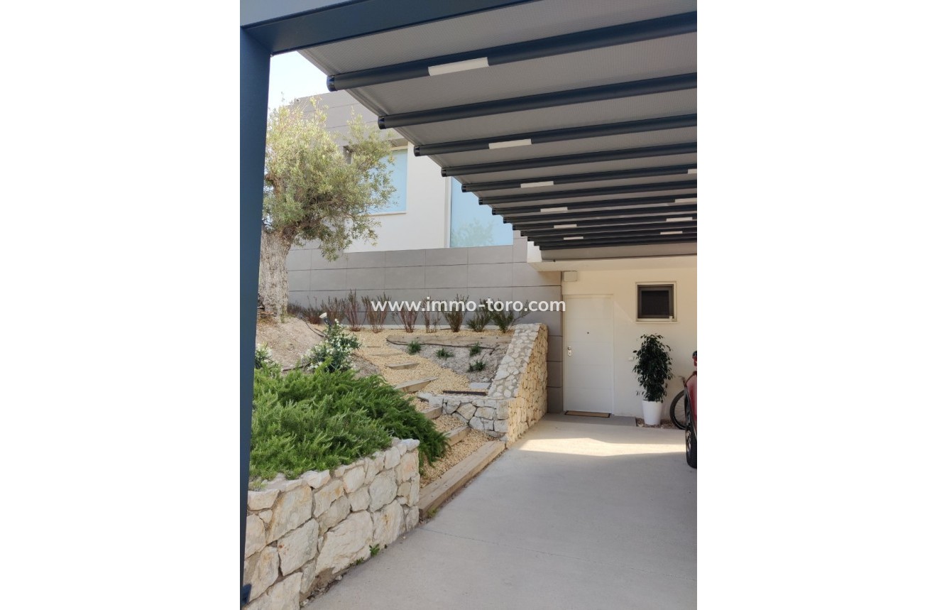 Resale - Villa - Finestrat