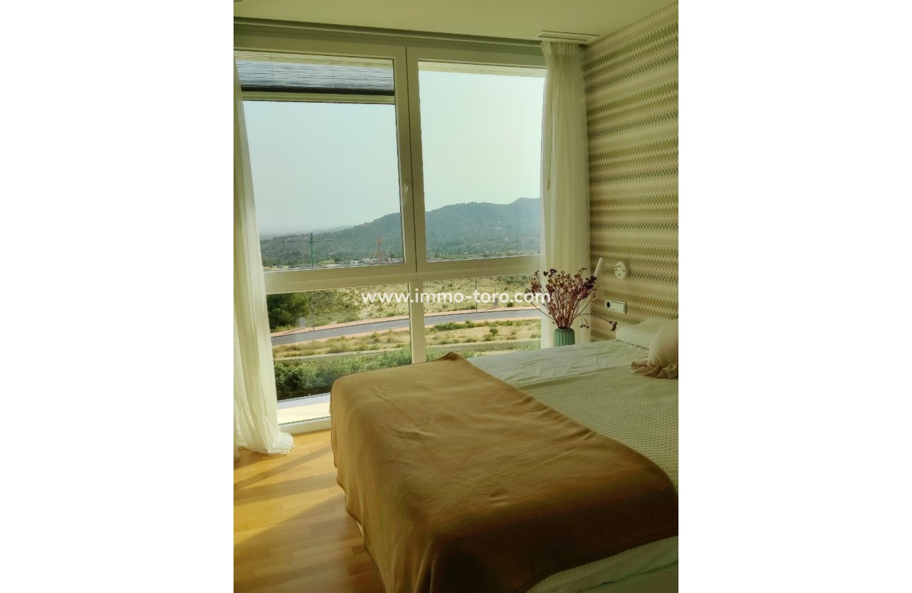 Resale - Villa - Finestrat