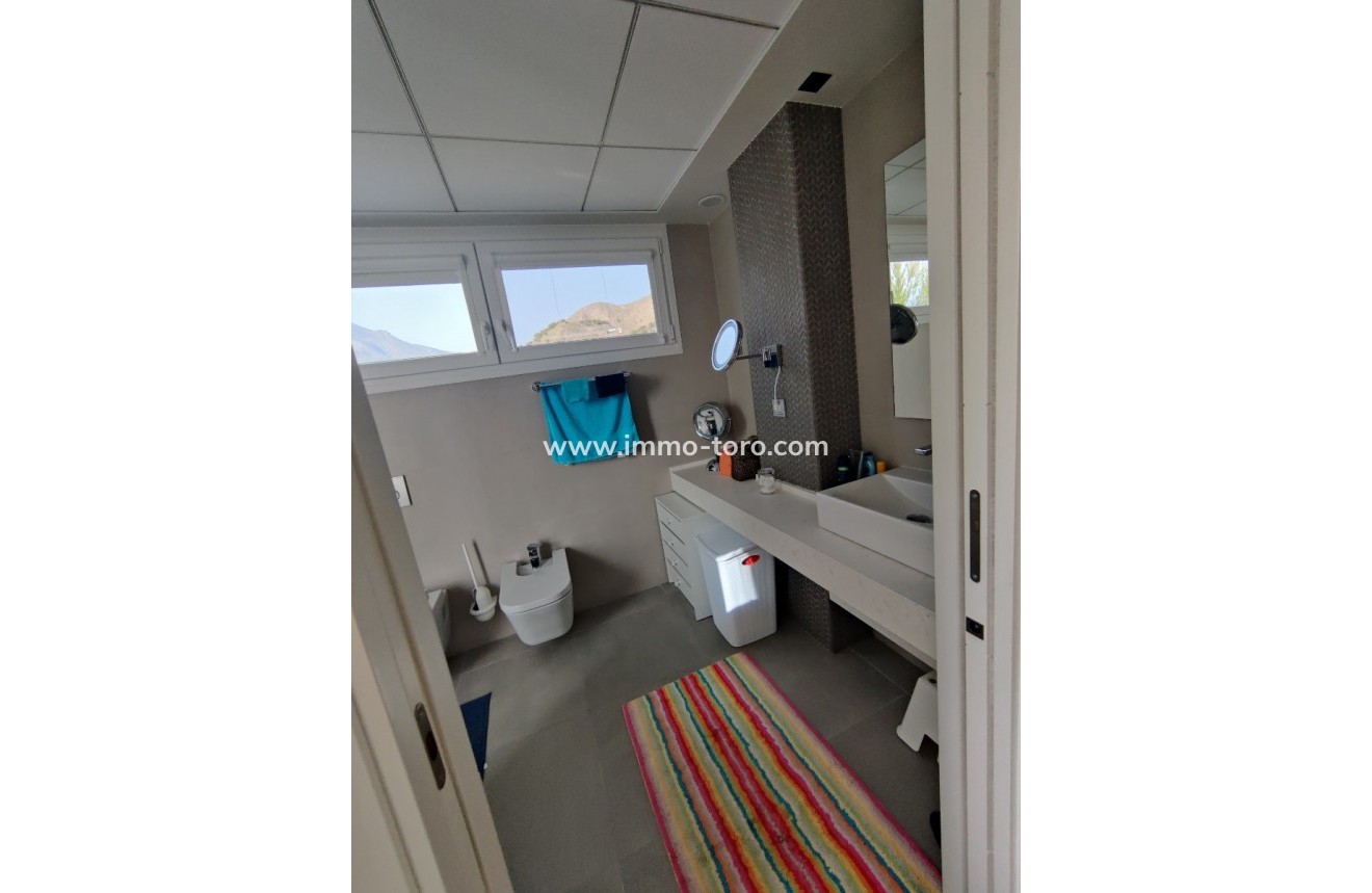 Resale - Villa - Finestrat