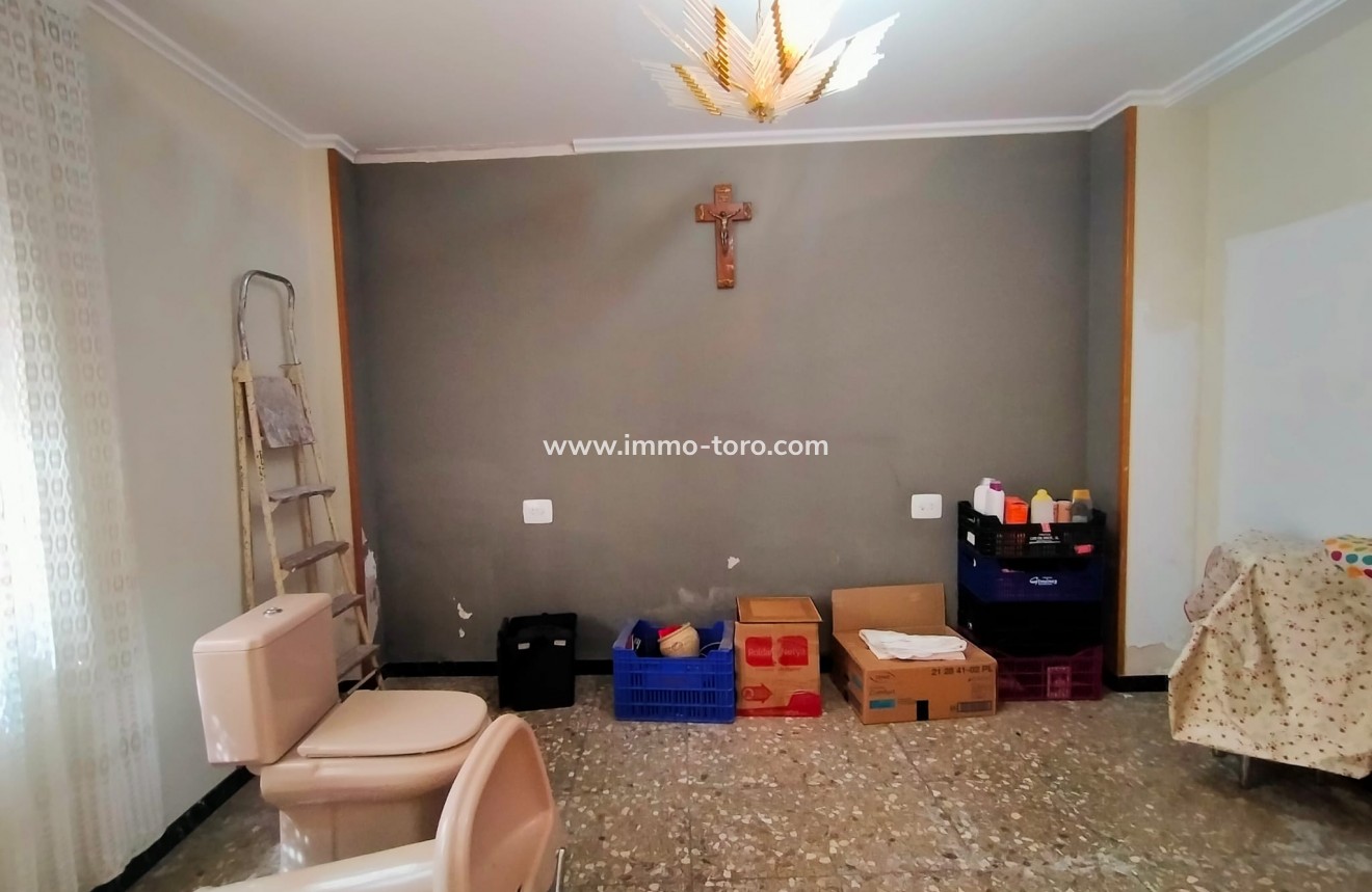 Herverkoop - Dorpshuis - Orba