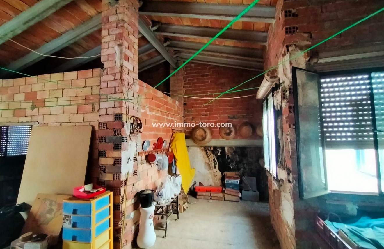 Herverkoop - Dorpshuis - Orba