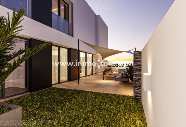 Nueva construcción  - Villa / Chalet - Orihuela - La Zenia