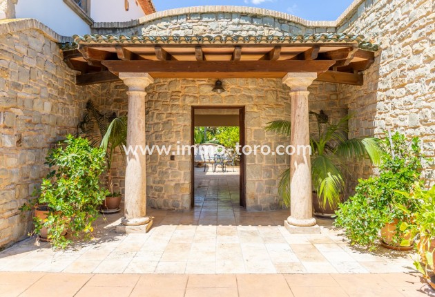 Resale - Villa - Benissa - Benimarco