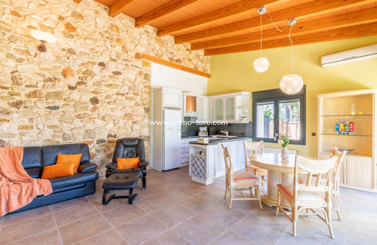 Resale - Villa - Benissa - Benimarco