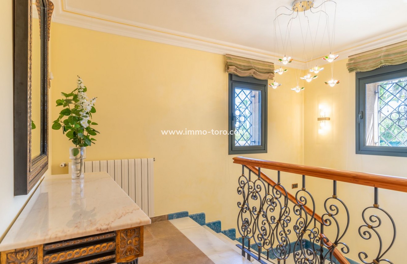 Resale - Villa - Benissa - Benimarco