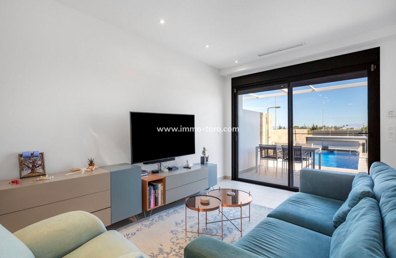 Resale - Detached house / Townhouse - Ciudad Quesada - Rojales