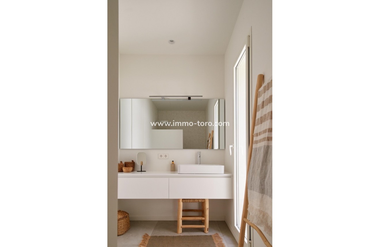 Resale - Villa - Moraira