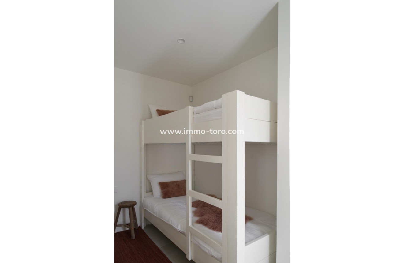 Resale - Villa - Moraira