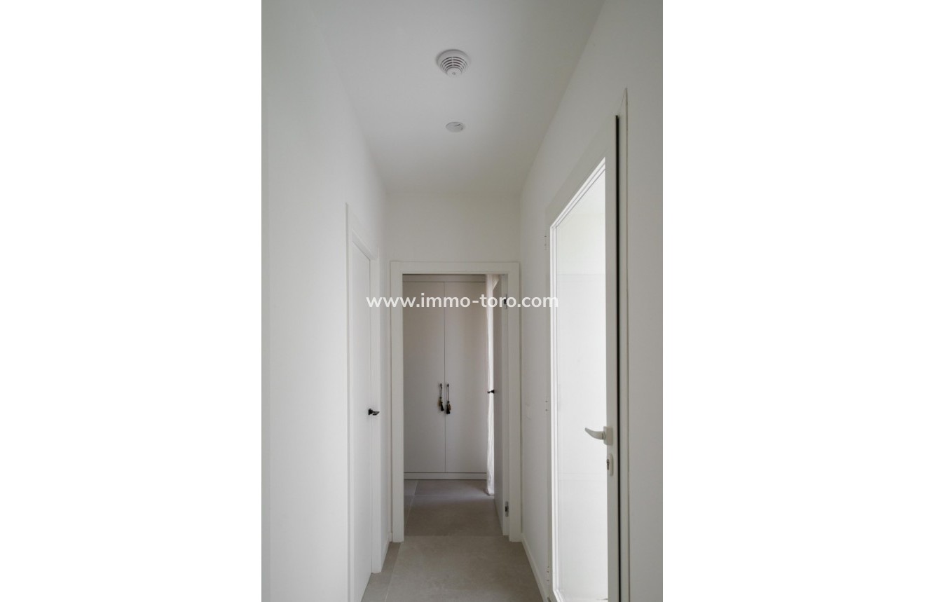 Resale - Villa - Moraira