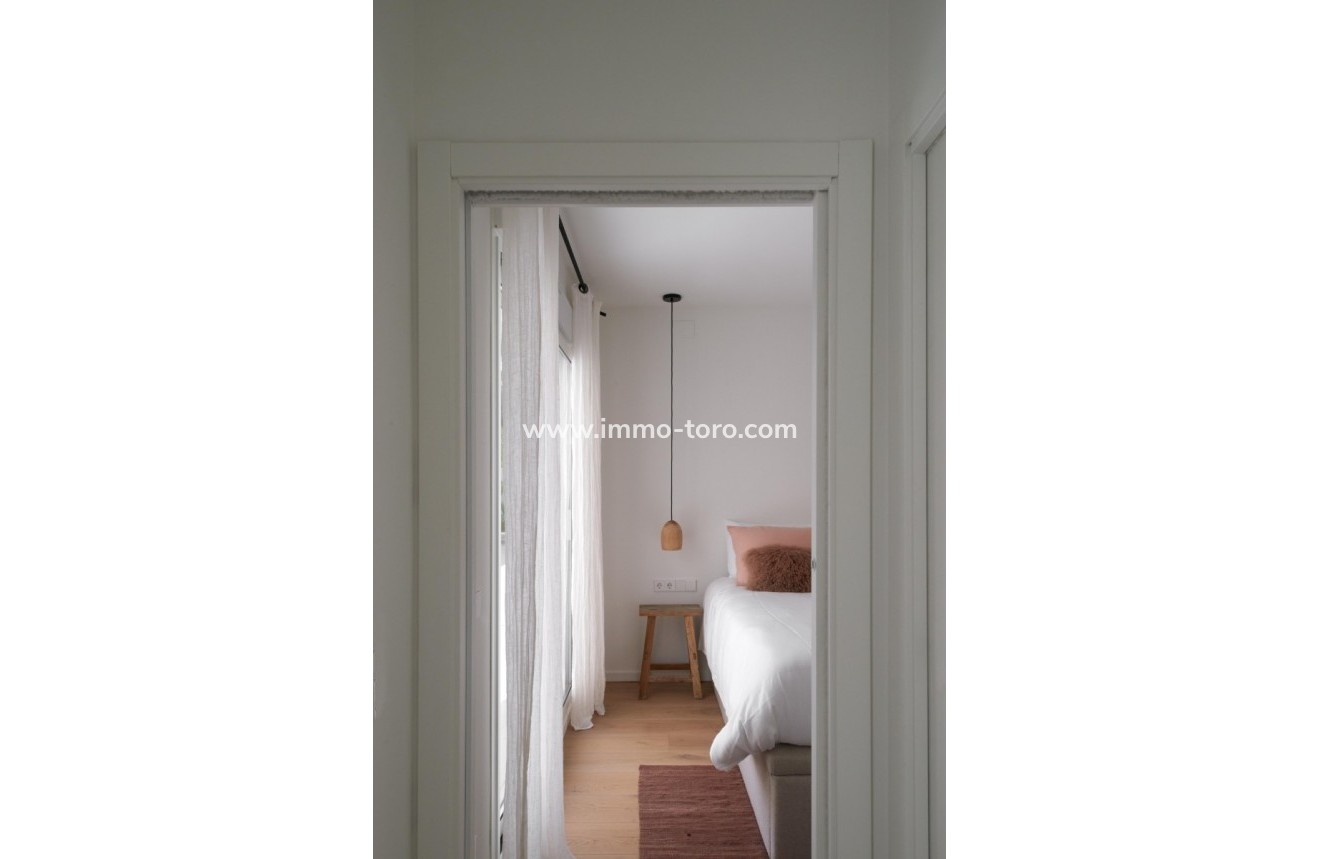 Resale - Villa - Moraira