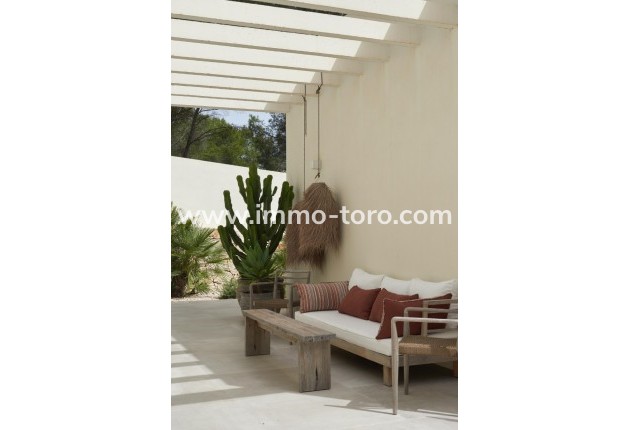 Resale - Villa - Moraira