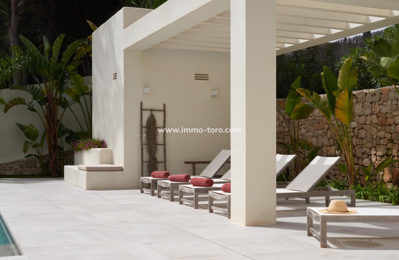 Resale - Villa - Moraira