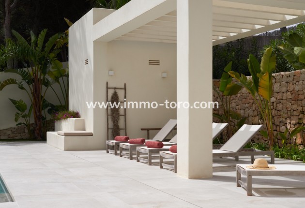 Resale - Villa - Moraira