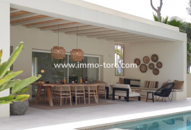 Resale - Villa - Moraira